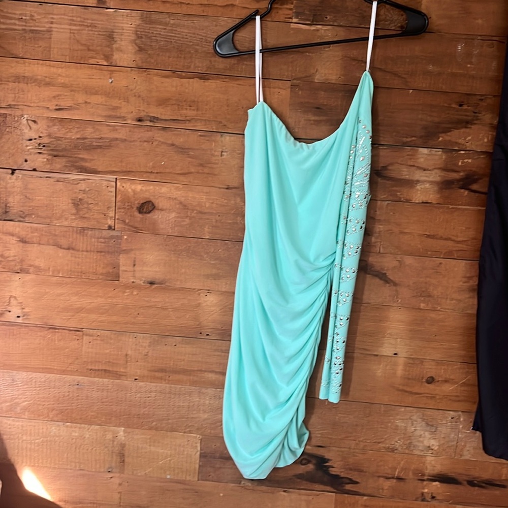 One sleeve dress